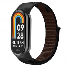 Нейлоновый ремешок для фитнес-браслета Xiaomi Mi Band 8, черно-коричневый