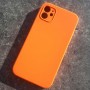Чехол для телефона iPhone 11 Silicone Case, с квадратными гранями, оранжевый