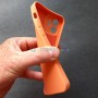 Силиконовый чехол для iPhone 12 / 12 Pro, персик